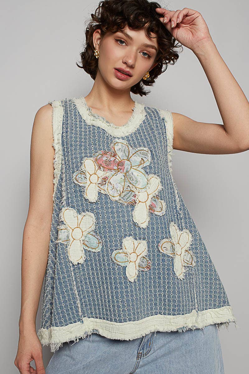 Round neck sleeveless denim flower patch top