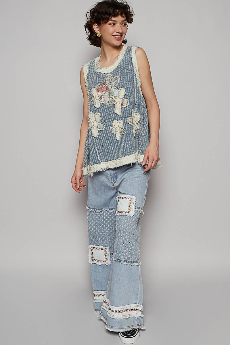 Round neck sleeveless denim flower patch top