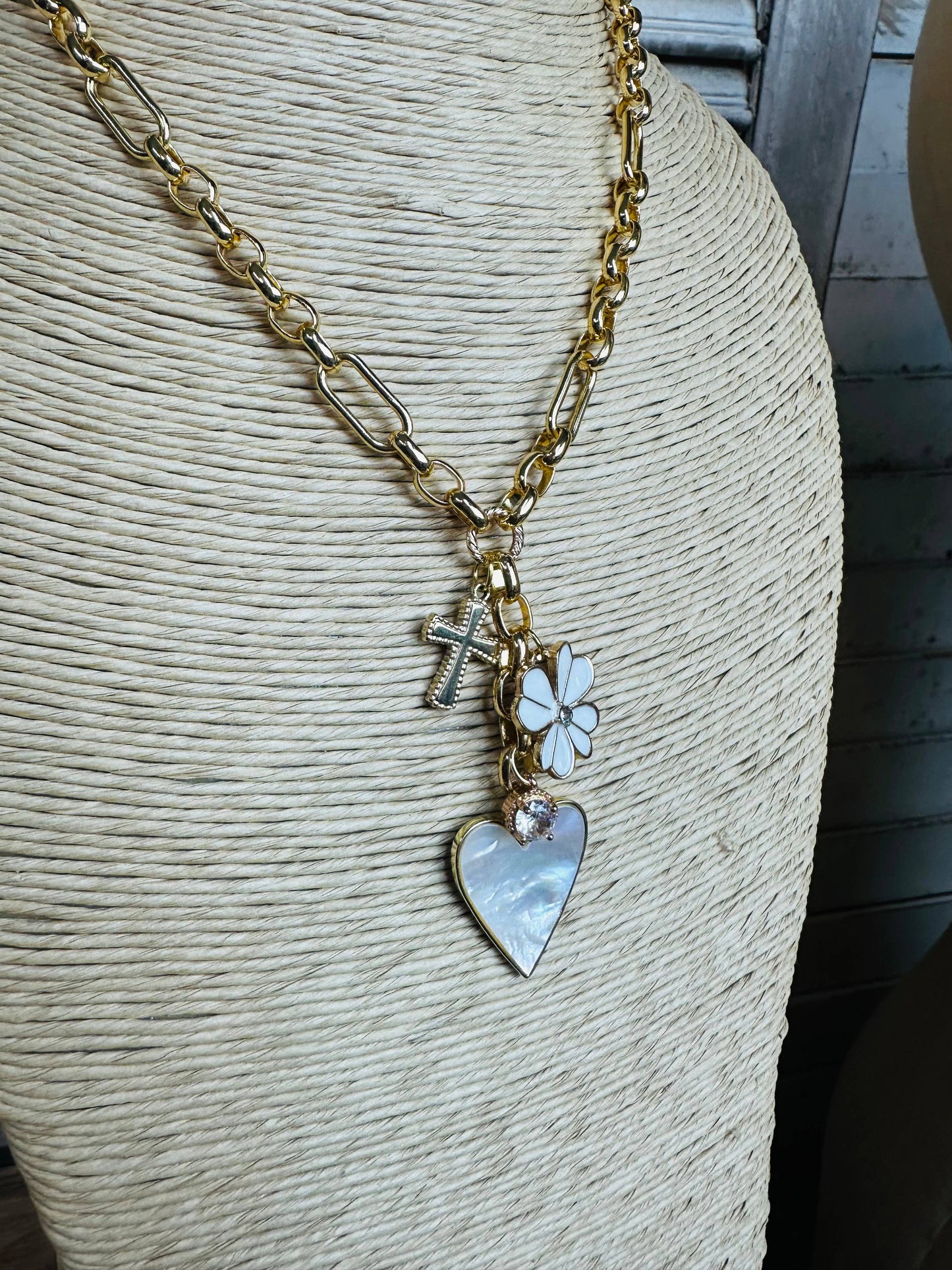 Pure Heart Neck