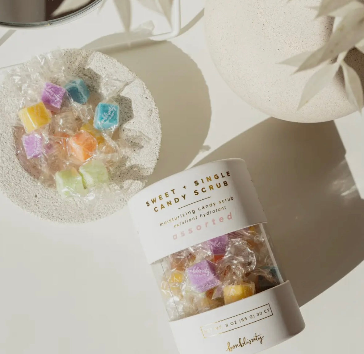 SIGNATURE SUGAR CUBE CANDY SCRUB