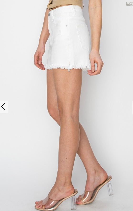 WHITE HIGH RISE SIDE SLIT SHORTS