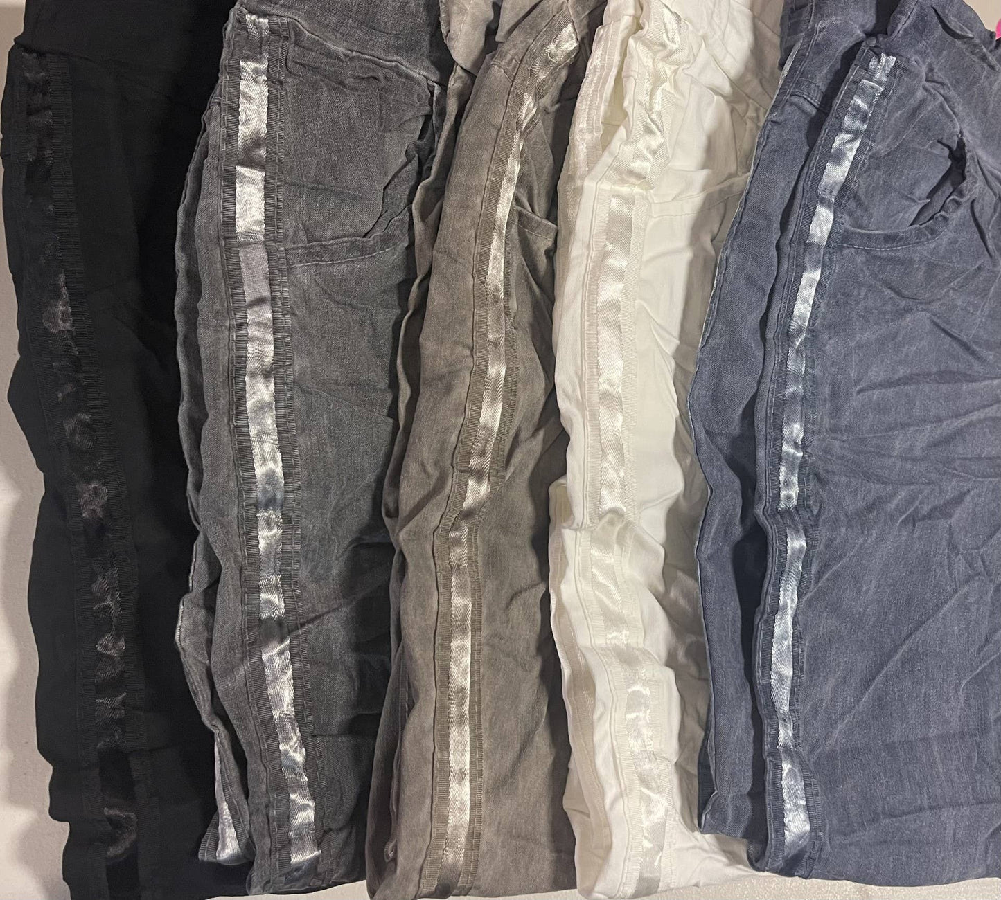 Pants Stretchy Four Pockets with Side Discreet Trim