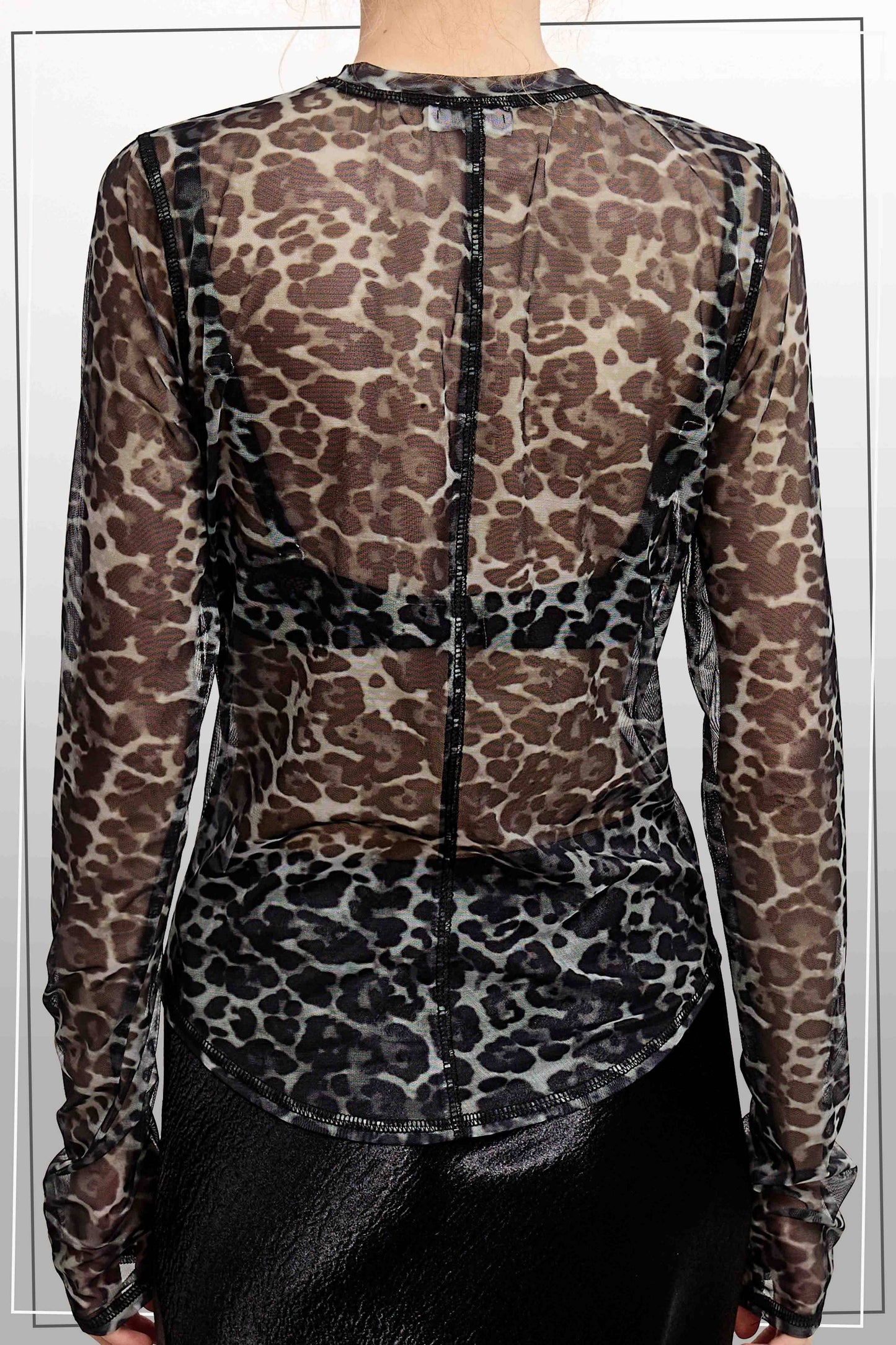 -Semi Sheer Leopard Printed Long Sleeve Mesh Top