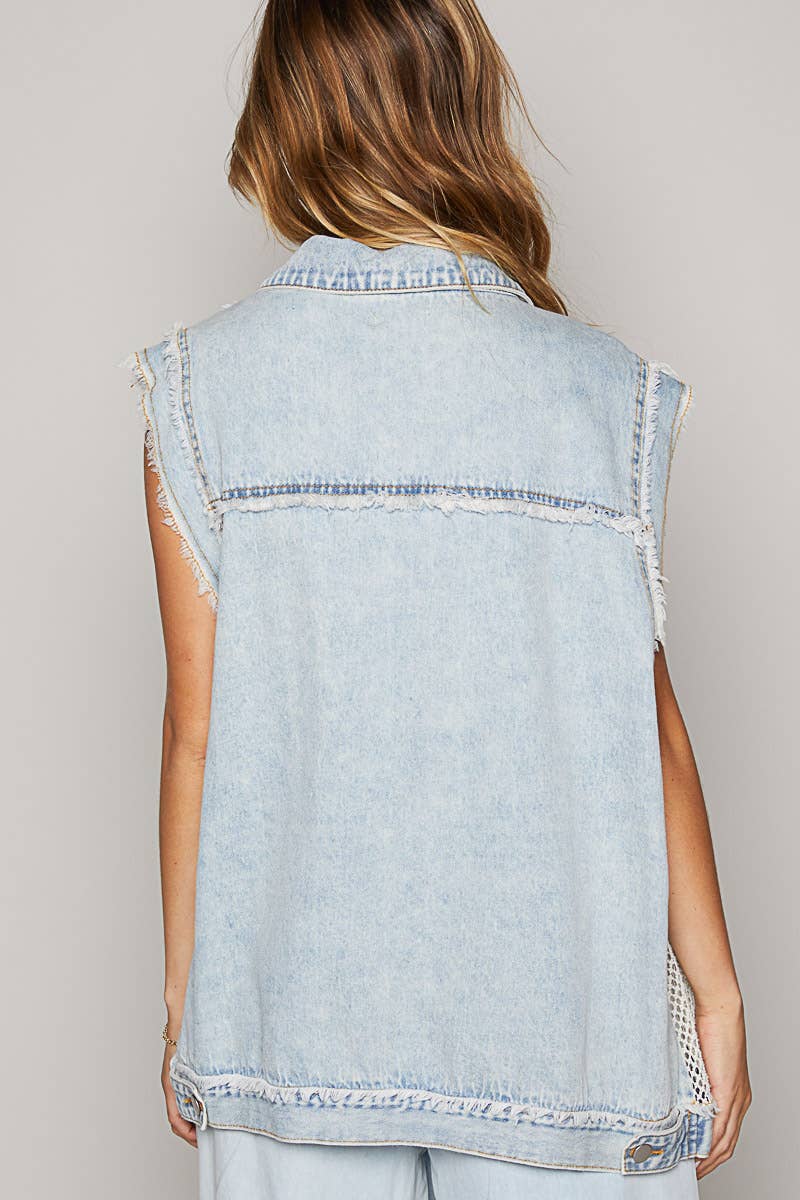 Oversize crochet lace contrast front pockets denim vest-Size down 2 sizes