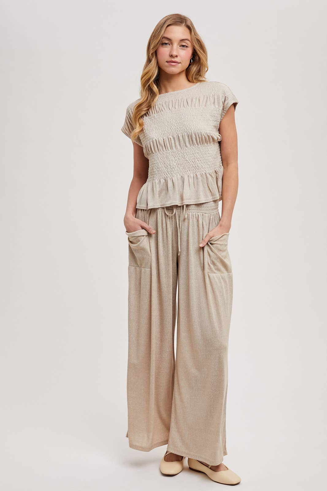 RELAXED KNIT TOP