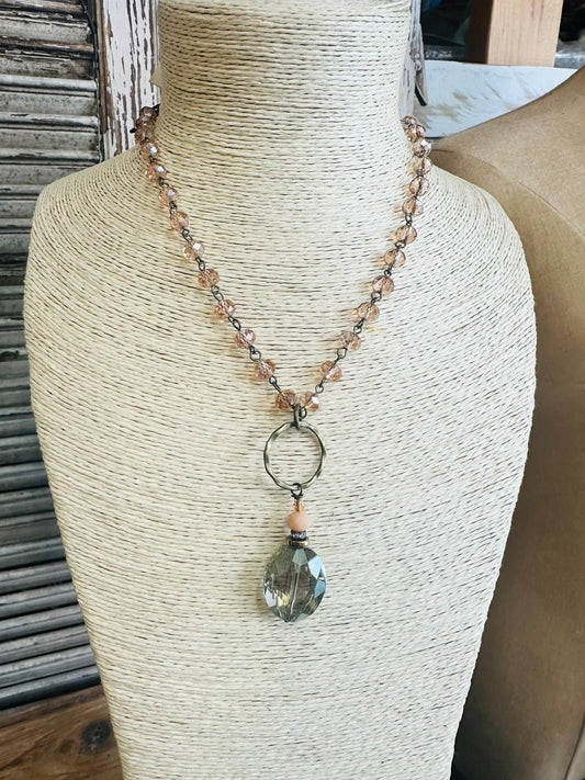 Blushing Olive Crystal - Neck