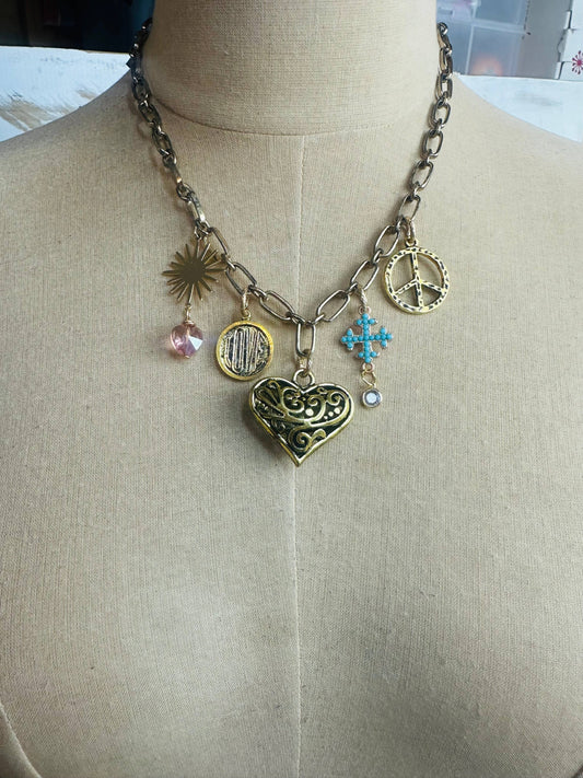 Peace + Love - Neck