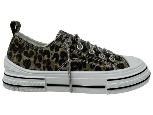 SLIP ON SNEAKERS-ANIMAL PRINT