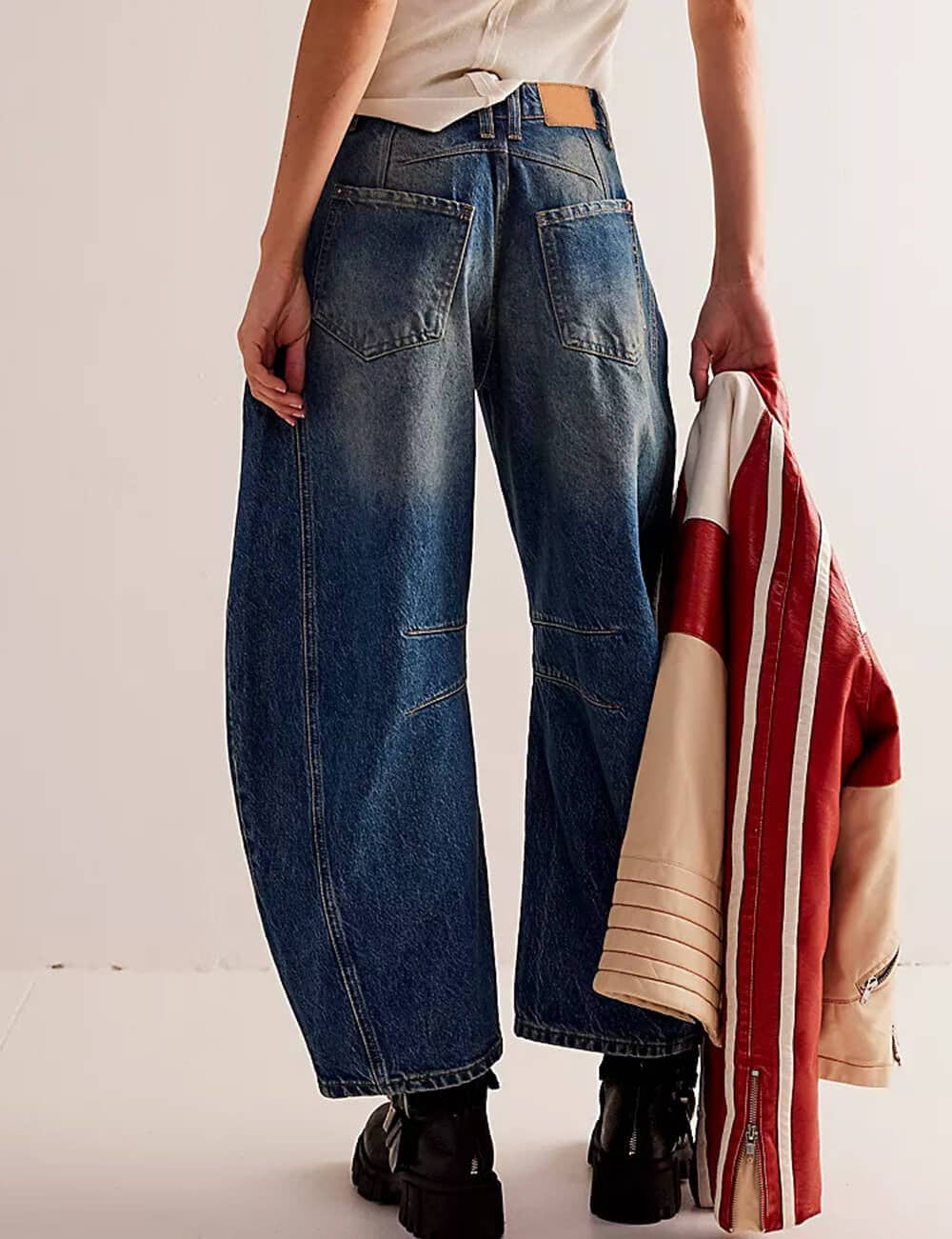 Ladies Mid Rise Wide Leg Barrel Jeans